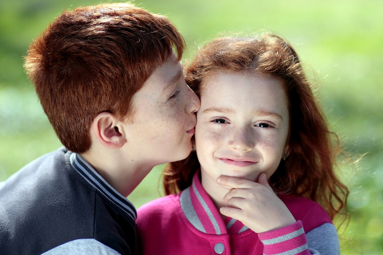 brother, sister, red hair-1252735.jpg